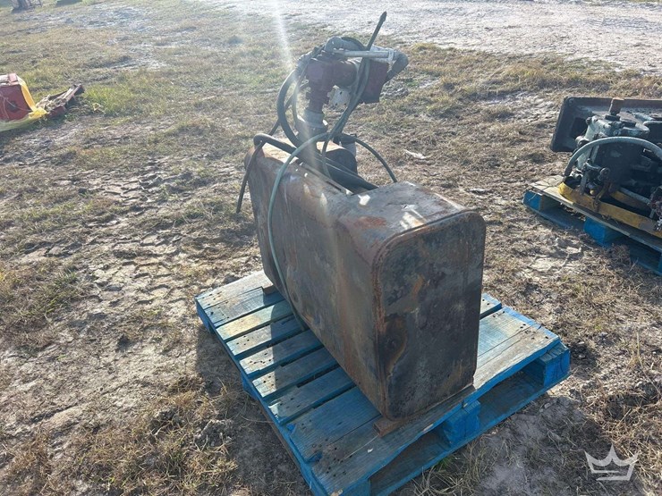 50-gallon-diesel-fuel-tank-with-fill-rite-pump-image-3