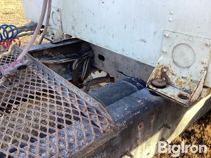 1986-freightliner-flc120-t/a-truck-tractor-image-18