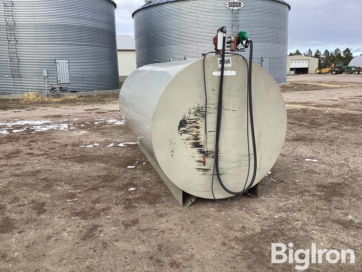 mills-fuel-tank-image-3