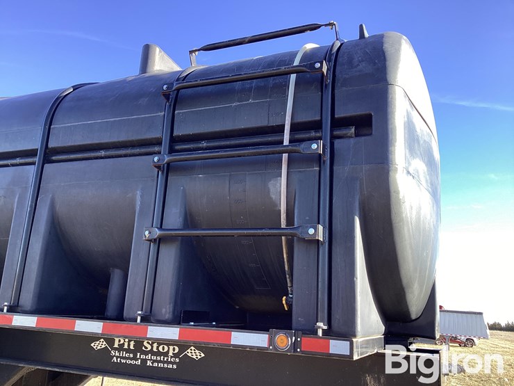 2013-j-d-skiles-pit-stop-t/a-drop-deck-sprayer-trailer-image-10