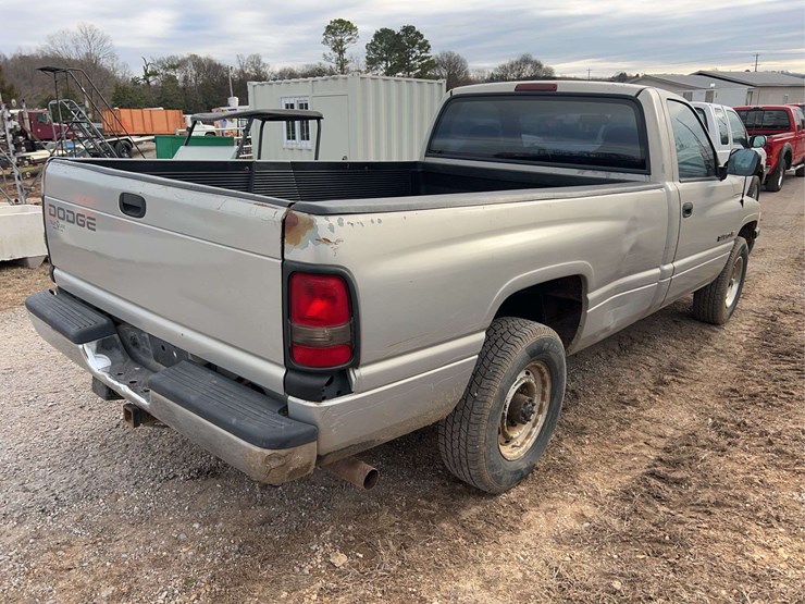 1996-dodge-2500-image-10