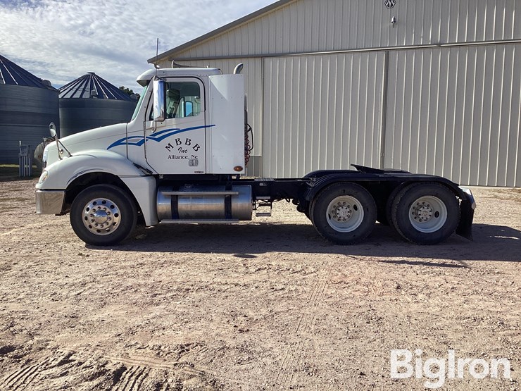 2007-freightliner-columbia-120-t/a-truck-tractor-image-8