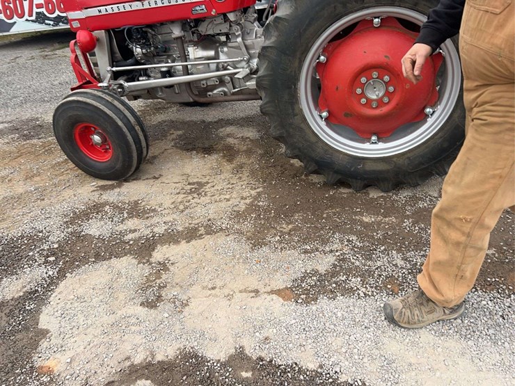 massey-ferguson-135-image-20