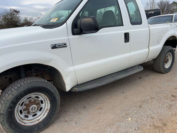 2001-ford-f250-image-15