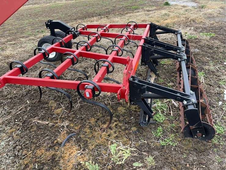 24'-unverferth-perfecta,-3-pt,-mounted-field-cultivator-image-8