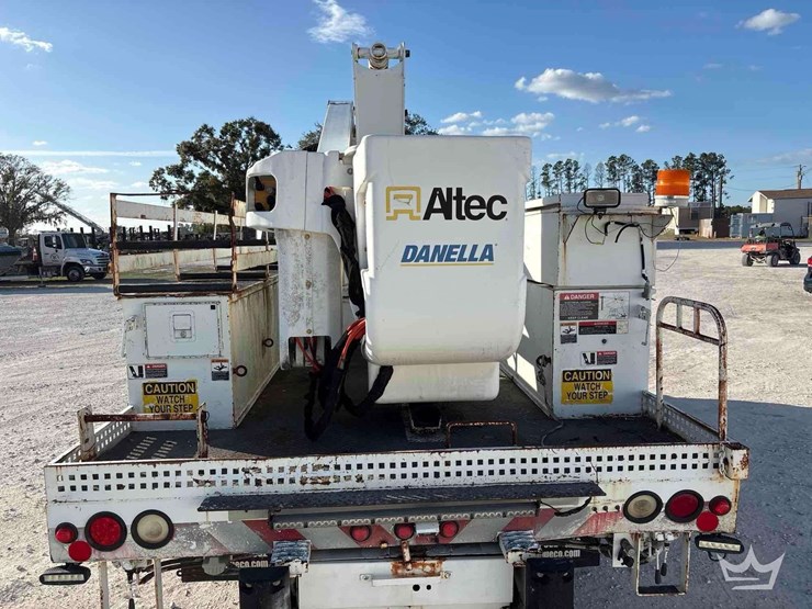 2088-chevrolet-c7500-altec-ta40-41ft.-bucket-truck-image-26