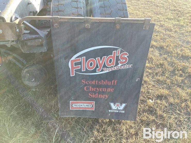 1986-freightliner-flc120-t/a-truck-tractor-image-19