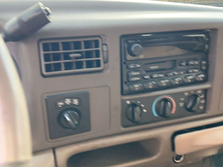 2001-ford-f250-image-24