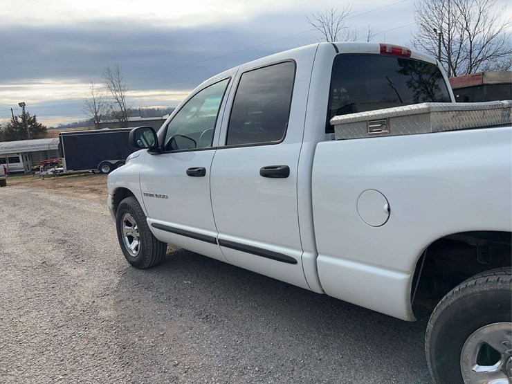 2003-dodge-1500-image-14