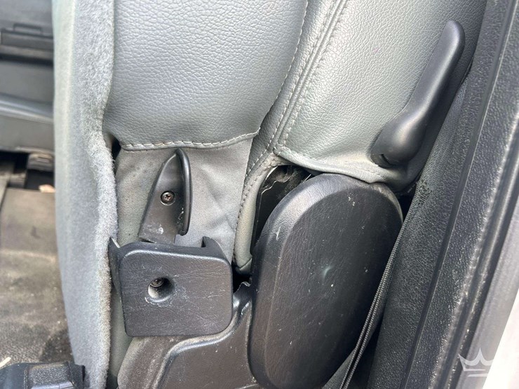 2017-ford-f650-image-23