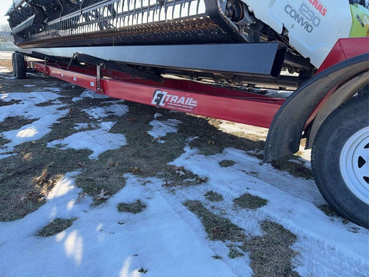 2013-e-z-trail-42'-head-hauler-image-2