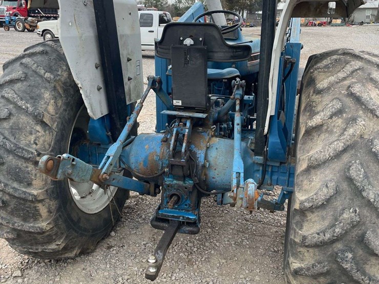 ford-tractor-image-7