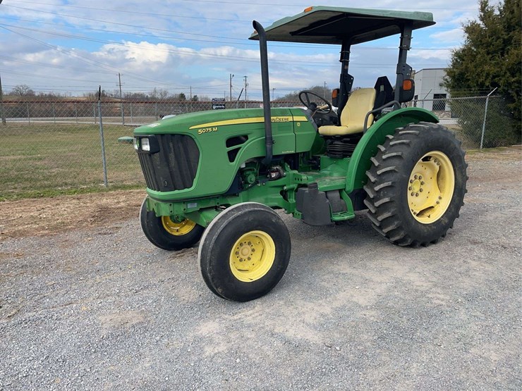 john-deere-5075m-image-2