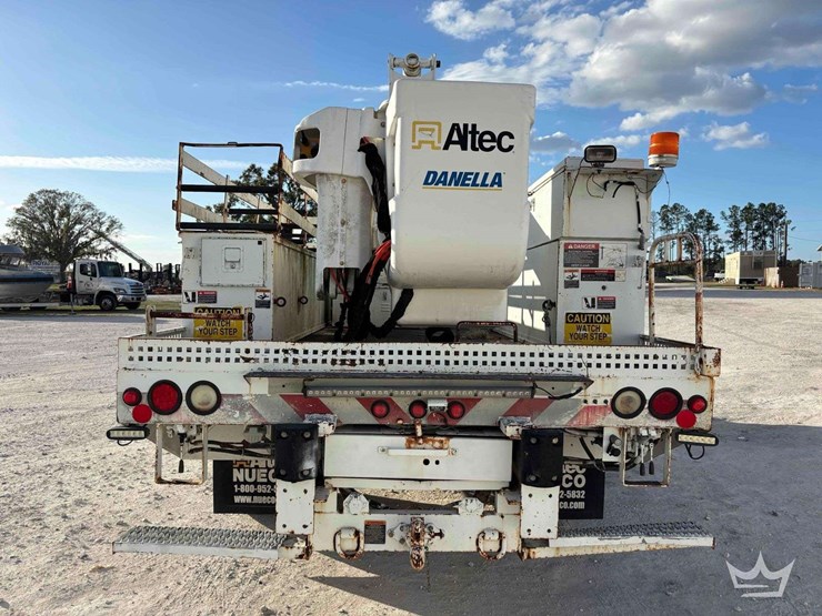 2088-chevrolet-c7500-altec-ta40-41ft.-bucket-truck-image-59
