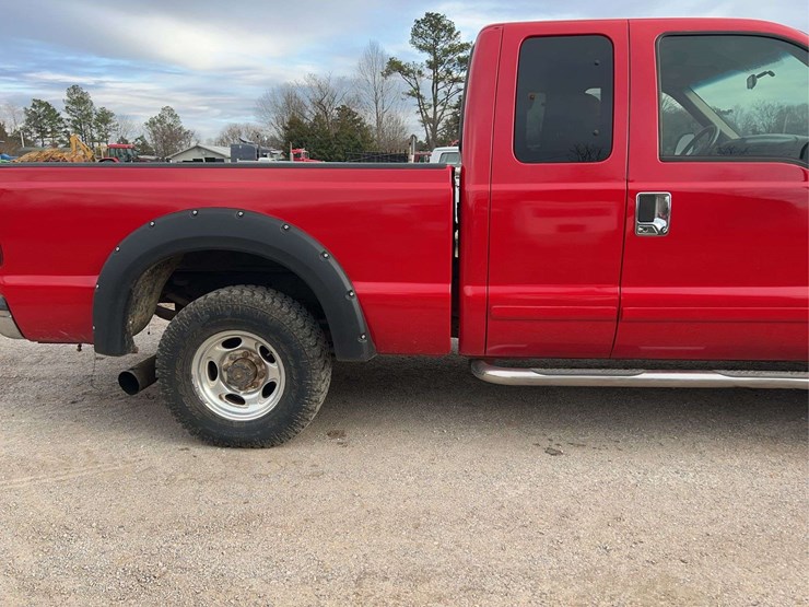 2001-ford-f250-image-15