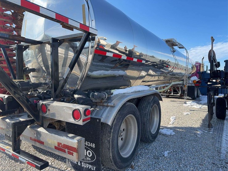 1990-ss-barbell-tanker-trailer-with-2-baffles-image-5