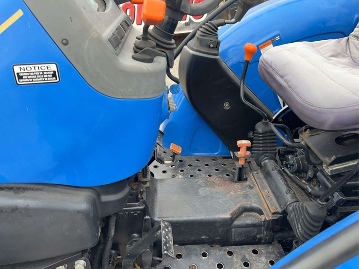 new-holland-workmaster-50-image-32