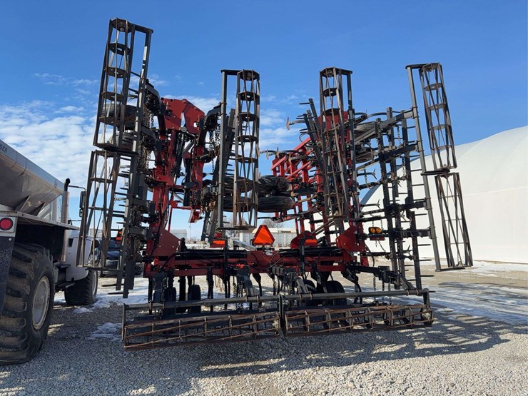 2014-45'-cih-field-cultivator-image-5