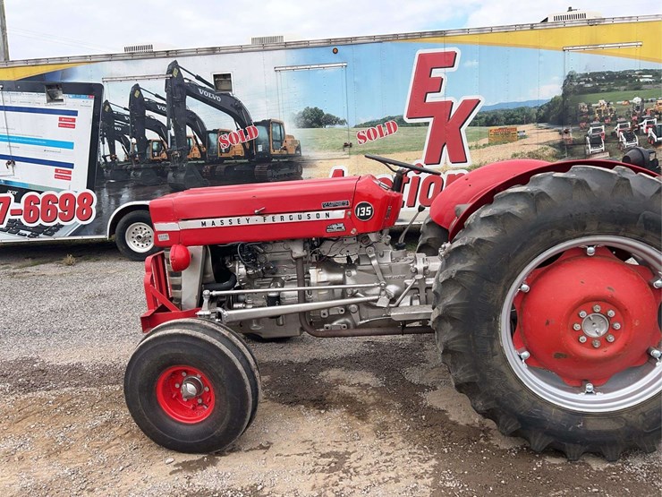 massey-ferguson-135-image-3