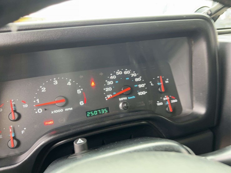 2002-jeep-wrangler-sport-image-25