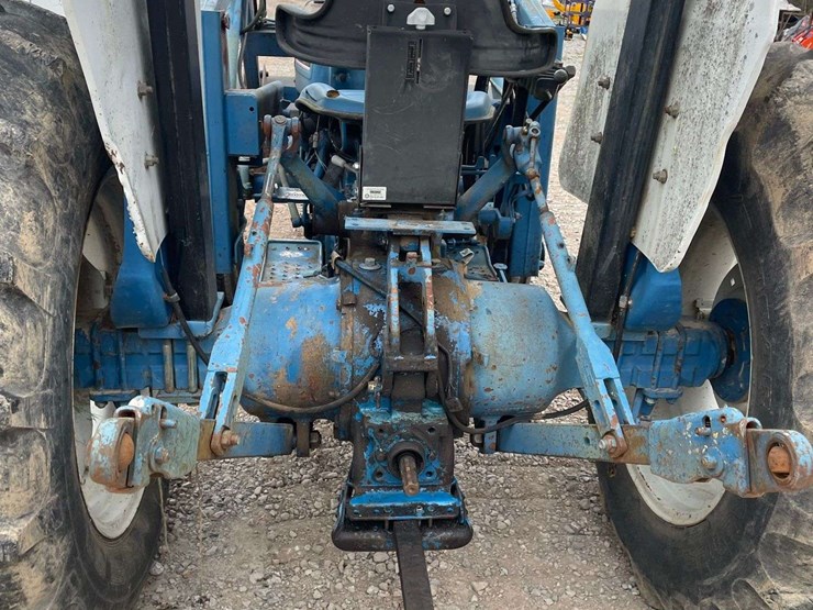 ford-tractor-image-8