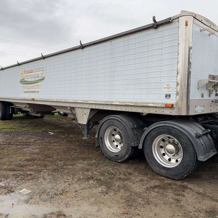 2000 WILSON AG HOPPER