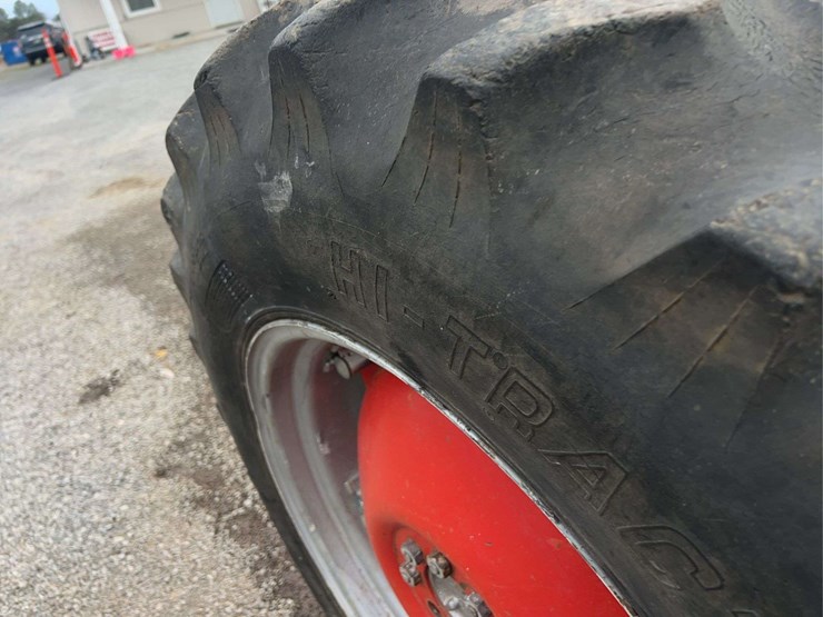 massey-ferguson-135-image-17