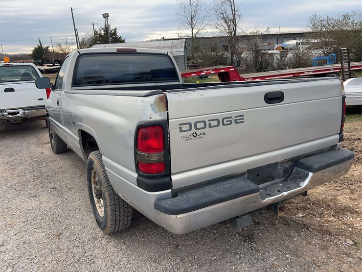 1996-dodge-2500-image-13
