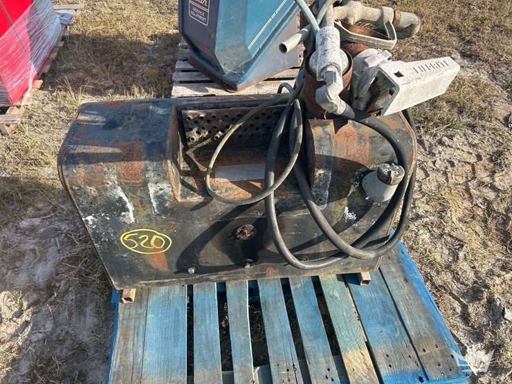 50-gallon-diesel-fuel-tank-with-fill-rite-pump-image-7