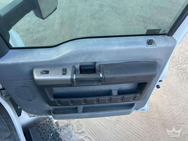 2017-ford-f650-image-27