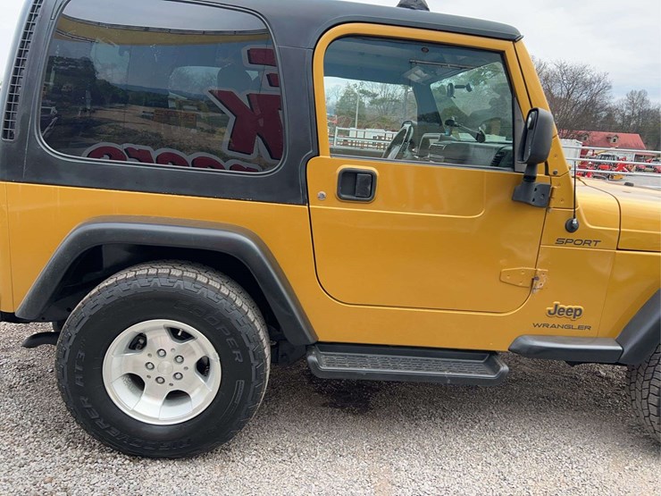 2002-jeep-wrangler-sport-image-16