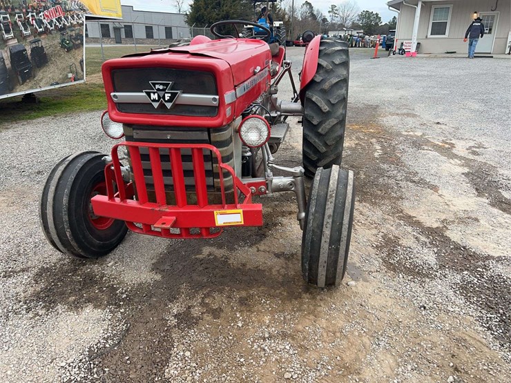massey-ferguson-135-image-7