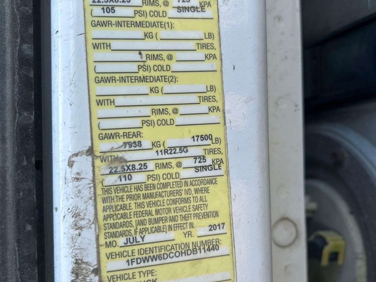 2017-ford-f650-image-6