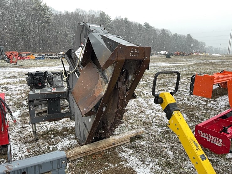 bobcat-ws24-high-flow-hydraulic-wheel-saw-skid-steer-attachment-sn:991900429-image-2