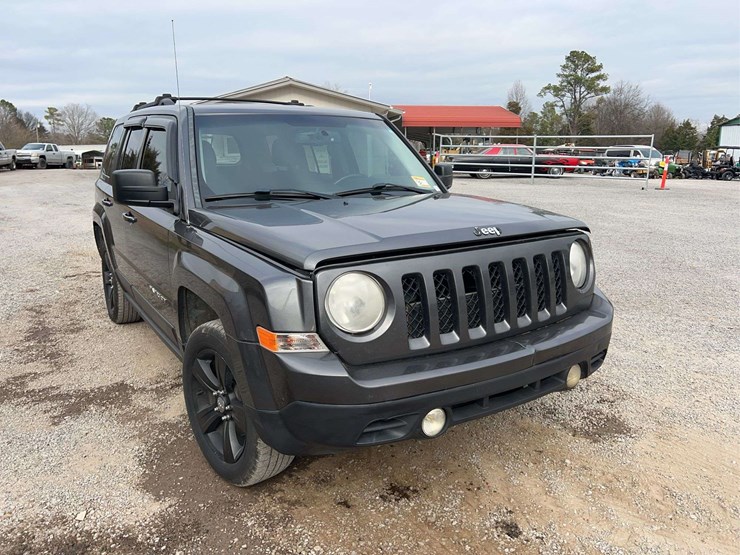 2014-jeep-patriot-image-8