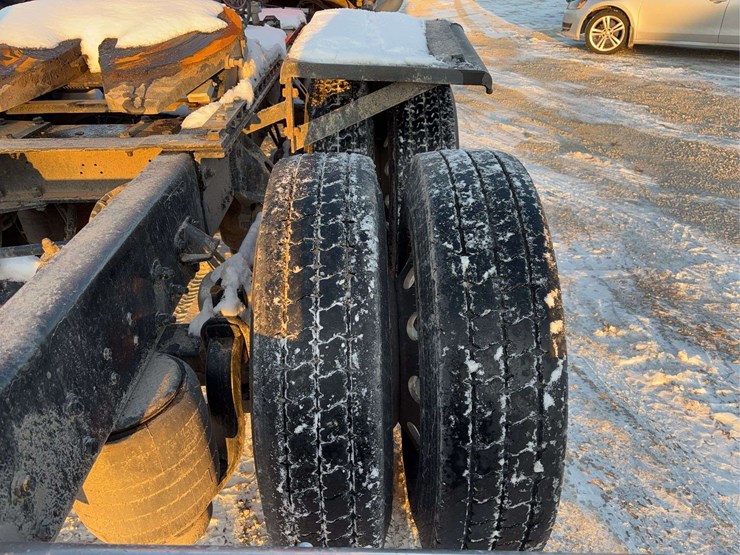 2018-kw-880-semi-image-8