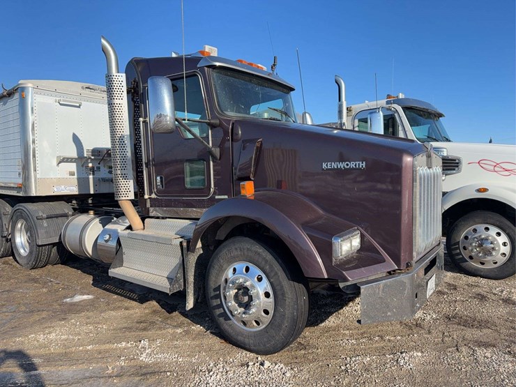 2013-kw-t800-semi-image-3