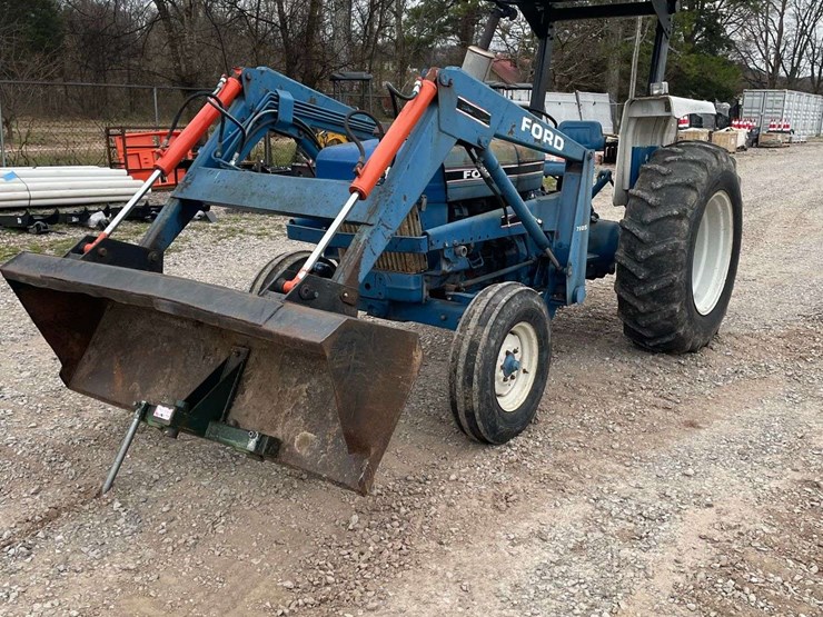 ford-tractor-image-2