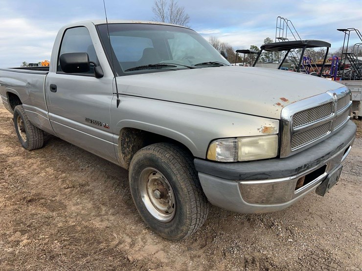 1996-dodge-2500-image-5