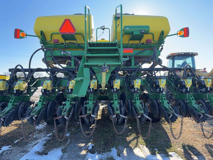 john-deere-36-image-5