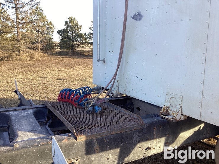 1986-freightliner-flc120-t/a-truck-tractor-image-15