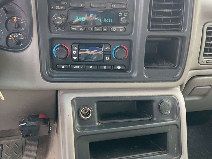 2007-chevrolet-2500-image-22