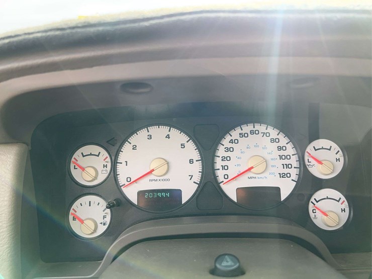 2003-dodge-1500-image-21