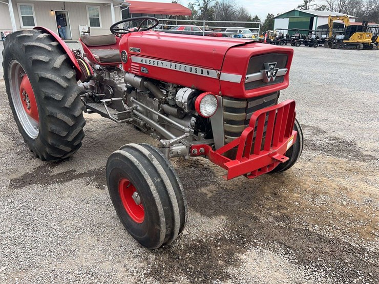 massey-ferguson-135-image-10