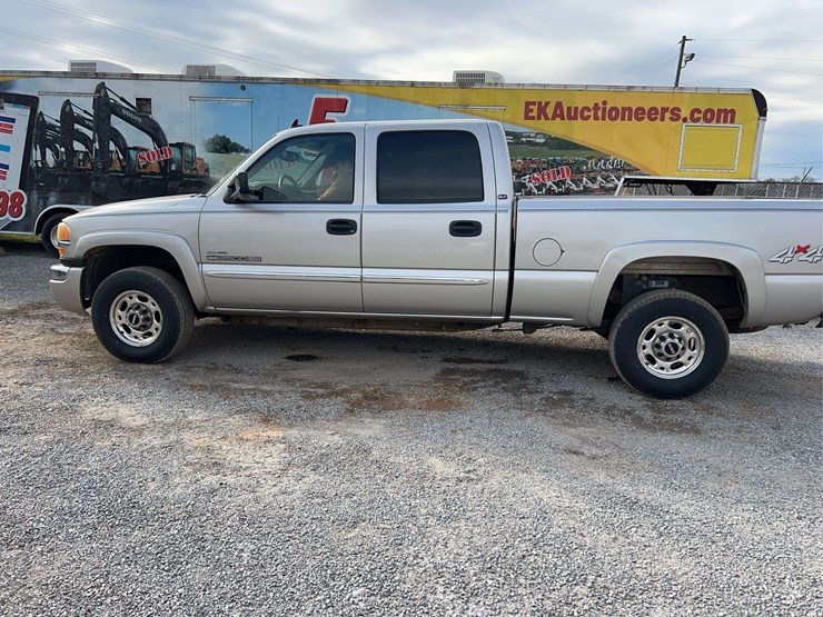 2007-chevrolet-2500-image-2