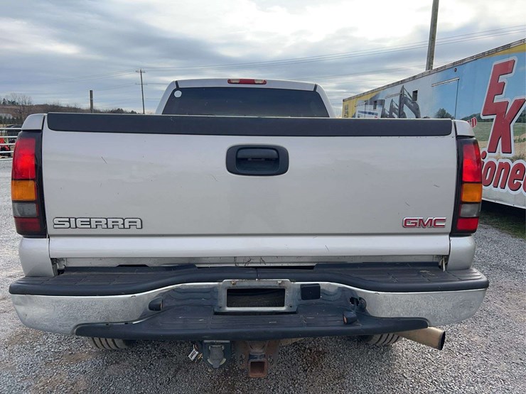 2007-chevrolet-2500-image-14