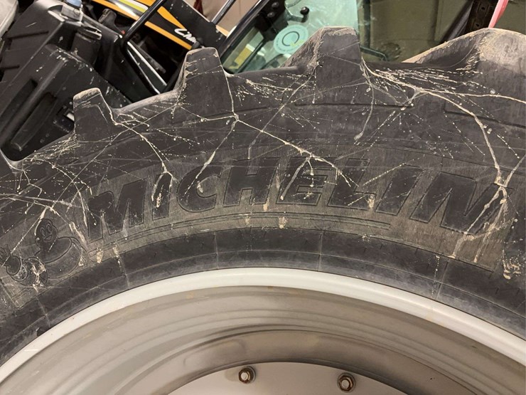 agco-fendt-1042-tractor-image-3