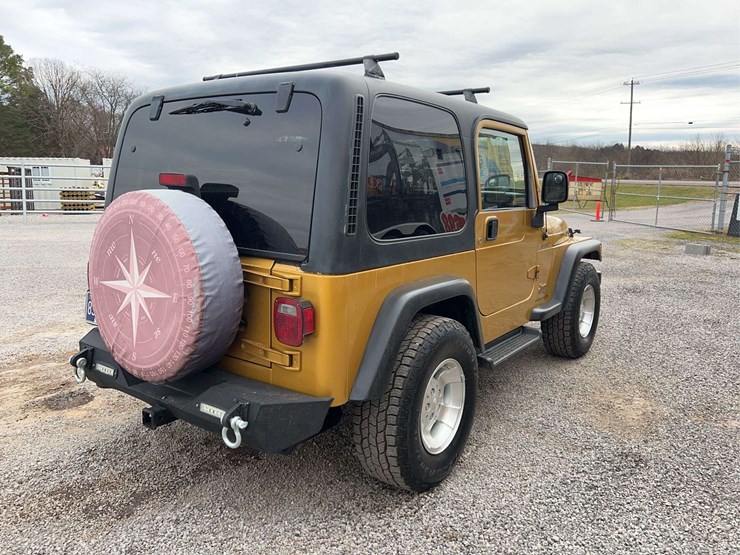 2002-jeep-wrangler-sport-image-14