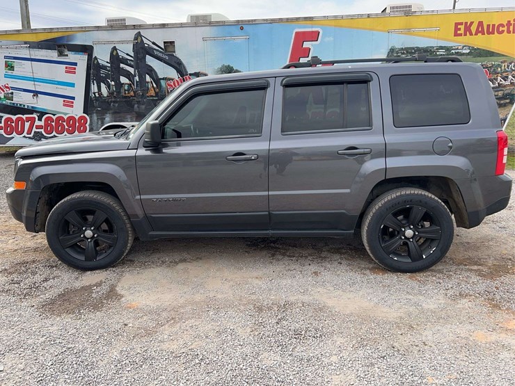 2014-jeep-patriot-image-2