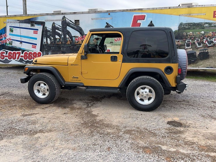 2002-jeep-wrangler-sport-image-2